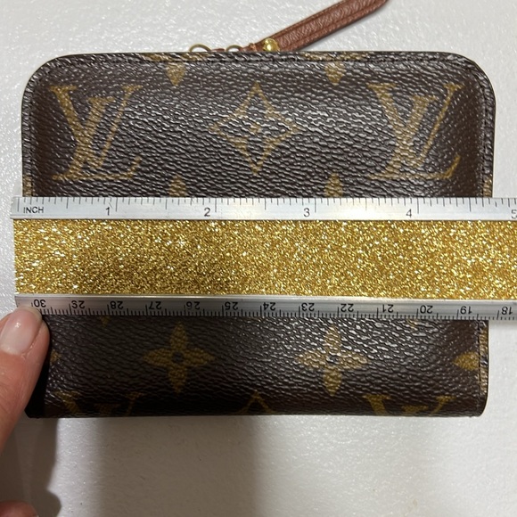 ♥️LV PRISTINE COMPACT WALLET EUC - Picture 13 of 16